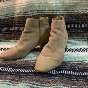 TAN SUEDE BOOTIES